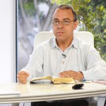 Deixe a luz de Cristo entrar e sarar suas feridas
