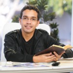 O Espírito Santo arrancará todas as trevas de sua vida!