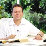 'Não te descuides do carisma que está em ti'