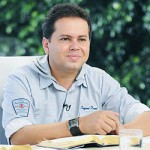 Que a bondade e a fidelidade nunca vos abandone