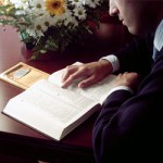 A Bíblia não é enfeite, mas alimento da alma