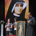 A Divina Misericórdia nos coloca nos braços de Deus