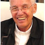 'Eu preciso de você', exclama padre Jonas
