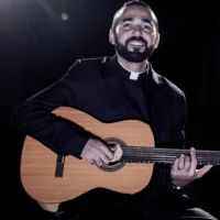 Clipe de padre Edilberto, da música ’Só quero a Ti’, ganha teasers oficiais e data de lançamento