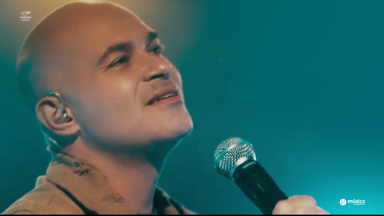 André Florêncio lança o clipe da canção “Você é o amor maior”