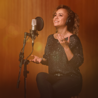 Ana Lúcia lança a canção "Senhor Salvador Libertador"