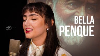 Conheça Bella Penque, dona da voz no single “Padre Pio”