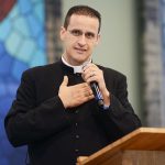AO VIVO: Padre Anderson Marçal prega no Acampamento Preparai o Caminho