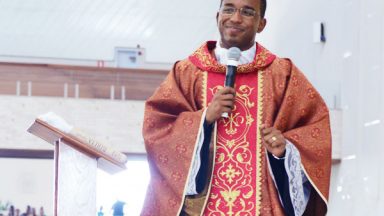 Na bonança ou na aflição devemos confiar em Deus