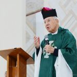 Permaneçam firmes na rocha que é Cristo
