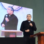 Chega de aceitar o que o mundo nos oferece!