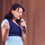 AO VIVO: Adelita Frulane prega na Canção Nova