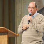 AO VIVO: André Botelho prega na Canção Nova