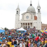 Em Turim, milhares de jovens celebram os 200 anos de Dom Bosco