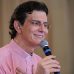AO VIVO: Padre Reginaldo Manzotti prega no 'Abraça São Paulo'