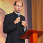 AO VIVO: Padre Paulo Ricardo prega na Canção Nova