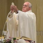 Que a saudade de Deus nunca se apague em nós, diz Papa