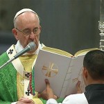 Papa inaugura Sínodo sobre a família, no Vaticano