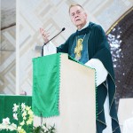 É preciso rezar e pedir com perseverança