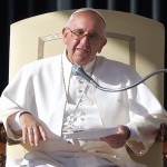 Família é lugar onde se treina o perdão recíproco, diz Papa