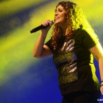 Eliana Ribeiro e cantores da Canção Nova no Hosana Brasil