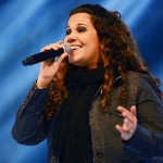 Eliana Ribeiro canta 