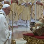 Papa na Missa do Galo: Jesus ensina o que é essencial na vida