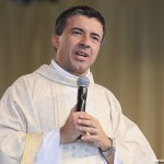 Homens e mulheres anunciadores da esperança