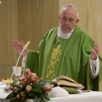 A fé é nossa vitória, diz Papa em homilia