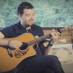 Bate-papo com o cantor Samuel Ferreira