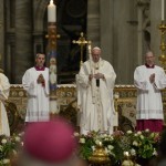 Na Vigília Pascal, Papa indica o caminho para não perder a esperança