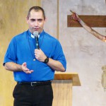 Por que Deus escolhe os fracos e miseráveis?