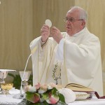 Santos e mártires de hoje levam adiante a Igreja, diz Papa
