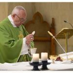 O caminho da santidade é simples, explica Francisco