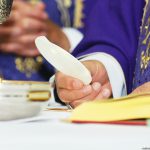 Aprenda algumas orientações importantes para receber a Eucaristia