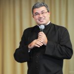 O Espírito Santo quer nos treinar para o combate
