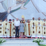 Oito novos sacerdotes da Cançao Nova para a Igreja