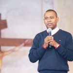 AO VIVO: Padre Vicente Neto prega na Canção Nova
