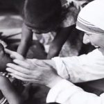 Madre Teresa nos ensina viver o amor