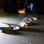 Sexualidade desregrada, uso de drogas e álcool são temas do PHN