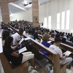 Você vai a missa por obrigação?