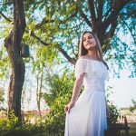 Conheça a cantora católica Camila Holanda