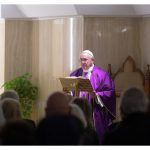É preciso deixar-se consolar pelo Senhor, pede Papa