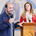 AO VIVO: Letícia e Adriano Gonçalves pregam no Acampamento para Famílias