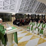 Papa: conhecer, adorar e seguir Jesus, único Salvador