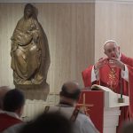 Em missa, Papa fala sobre criação e redenção