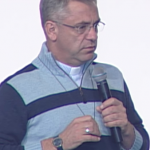 Baú da Fé: Vou pensar-lhes as feridas - Padre Léo