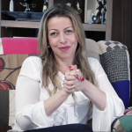 Bate-papo com Adriana Arydes