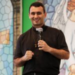 Deus age a partir da união