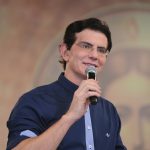 Padre Reginaldo Manzotti participará do Acampamento de Oração